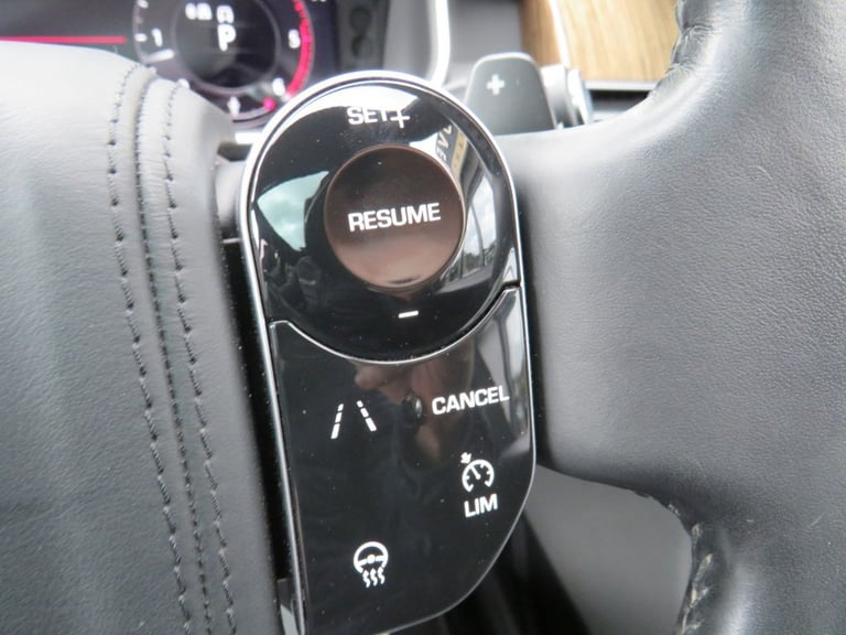 2019 Land Rover Range Rover 3.0 SD V6 Vogue SE SUV 5dr Diesel Auto 4WD Euro 6 (s/s) (275 ps) ESTA...