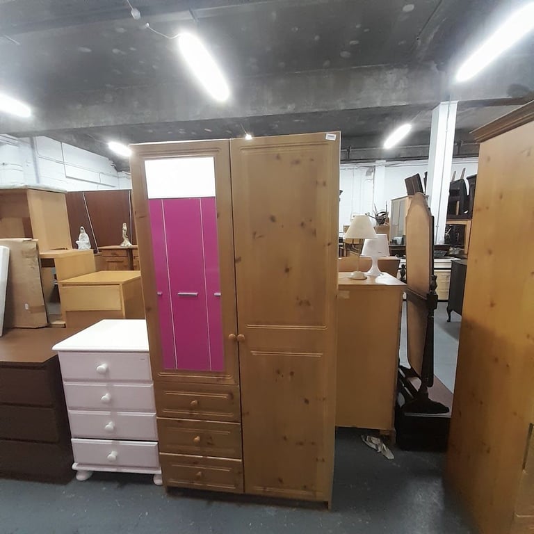 2 door wardrobe with 3 drawers and mirror 102cm x 55cm x 185cm, Ref:19585