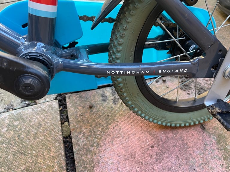 Raleigh pop kids bike 12” wheel