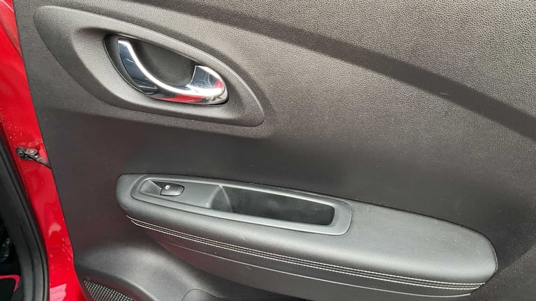 2018 Renault Kadjar 1.6 dCi Signature Nav 5dr Hatchback Diesel Manual