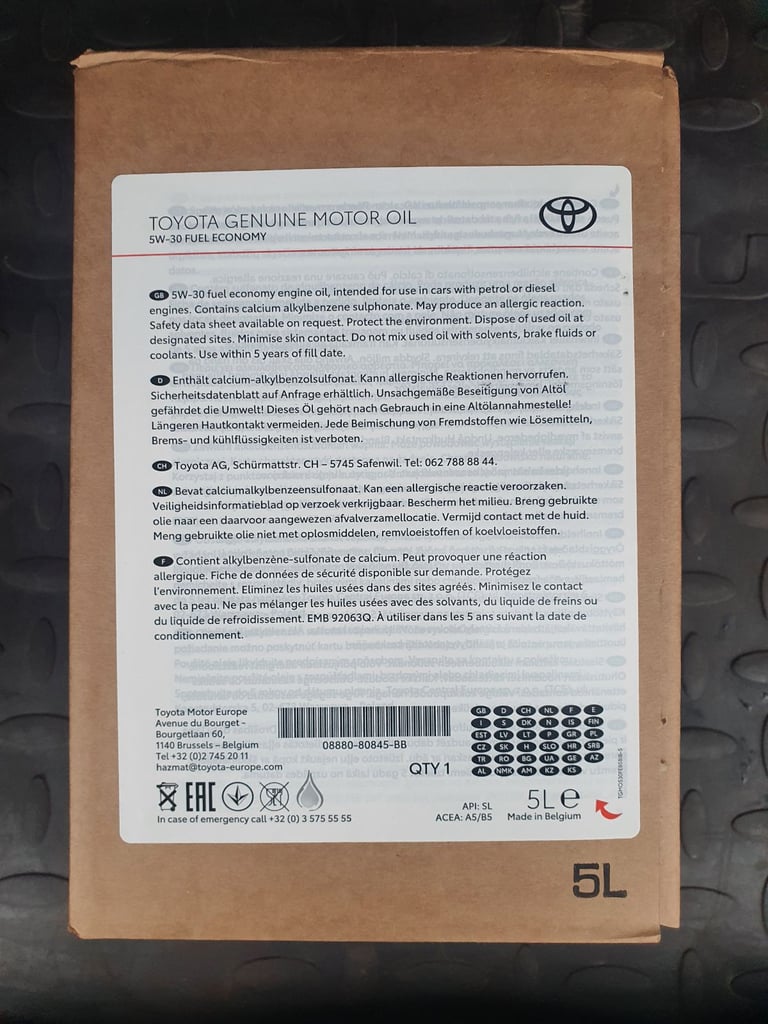 5W30 Engine oil