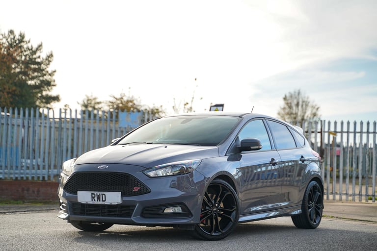 image for 2018 Ford Focus 2.0T EcoBoost ST-3 Euro 6 (s/s) 5dr HATCHBACK Petrol Manual