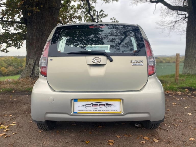 2007 Daihatsu Sirion 1.0 S Hatchback 5dr Petrol Manual (118 g/km, 68 bhp) Hatchback Petrol Manual
