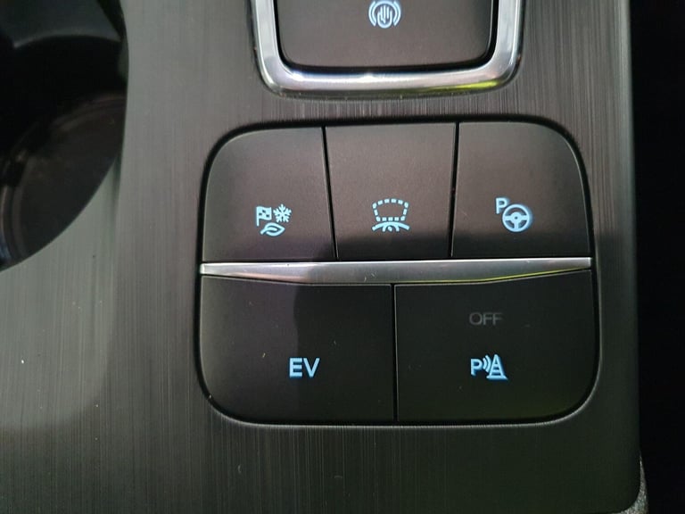 2022 Ford Kuga 2.5 Duratec 14.4kWh ST-Line X Edition CVT Euro 6 (s/s) 5dr HATCHBACK Petrol/Electr...