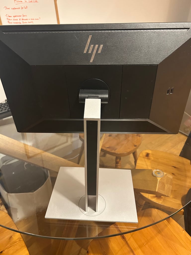 HP E22 G4