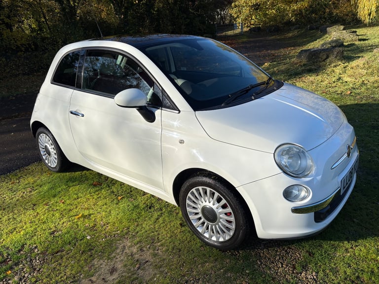Automatic Fiat 500 Low miles small auto suitable to auto only licence