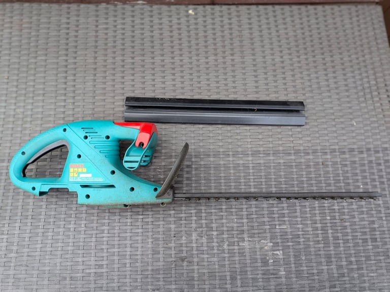 Hedge trimmer 