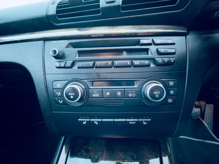 BMW, 1 SERIES, Hatchback, 2007, Manual, 1995 (cc), 5 doors