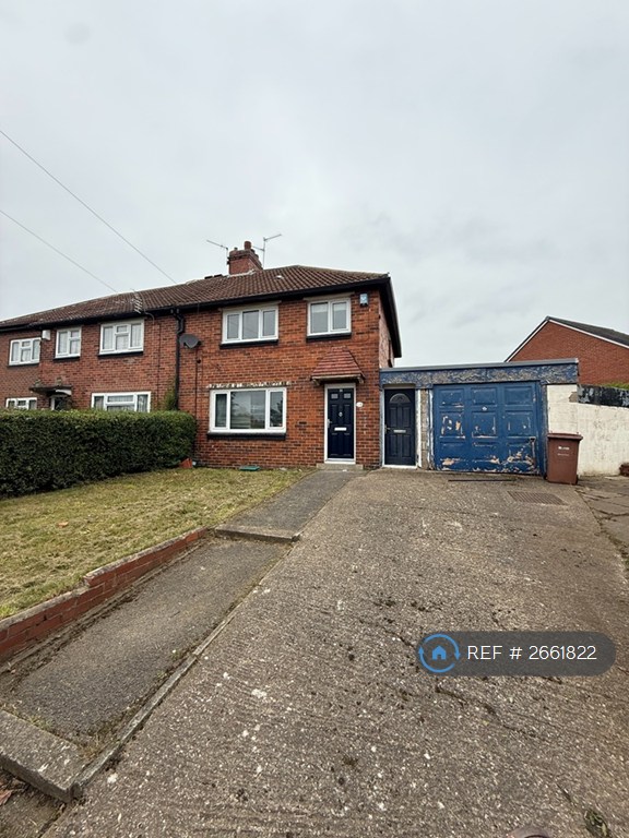3 bedroom house in Thorpe Crescent, Leeds, LS10 (3 bed) (#2661822)