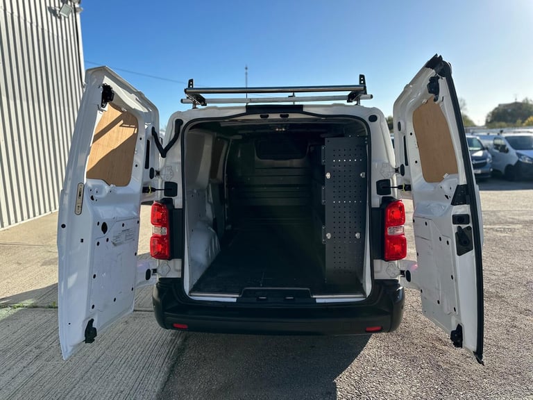 2021 Vauxhall Vivaro 2900 1.5d 100PS Edition H1 Van PANEL VAN DIESEL Manual
