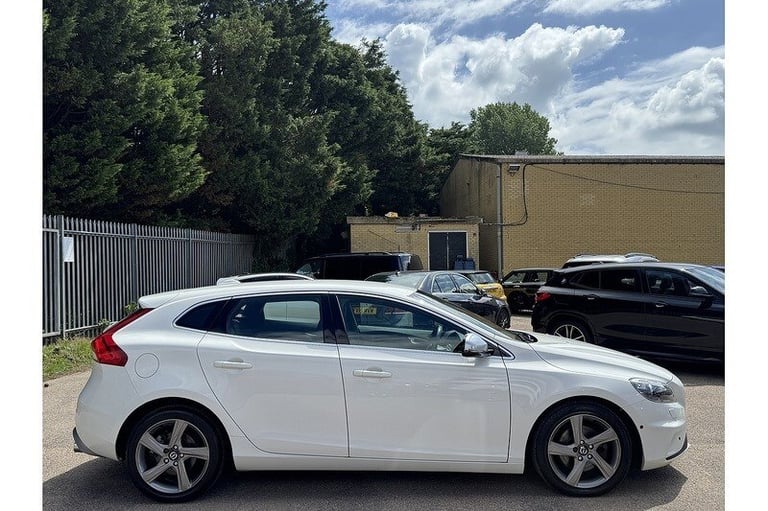 2013 Volvo V40 D2 R-Design Hatchback Diesel Automatic