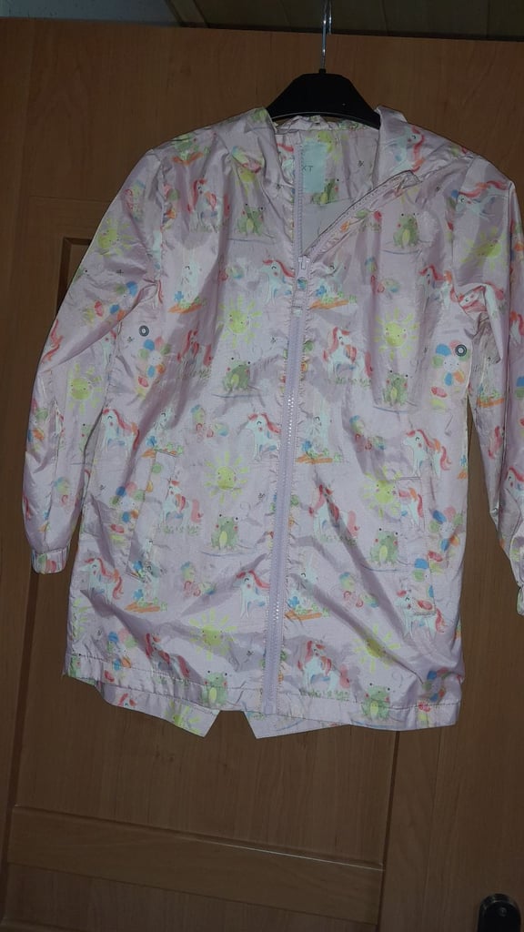 image for Wee girls next jacket 5t6 years