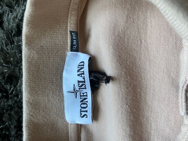 STONE ISLAND  MENS POLO  BEIGE BNWT SIZE S RRP £170 SELLING FOR £60 GREAT PRICE
