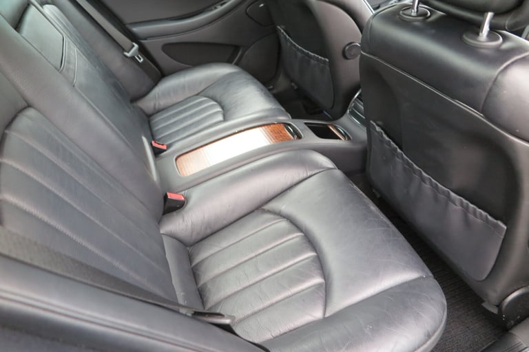 2006 Mercedes-Benz CLS CLS320 CDI 4dr Tip Auto COUPE Diesel Automatic