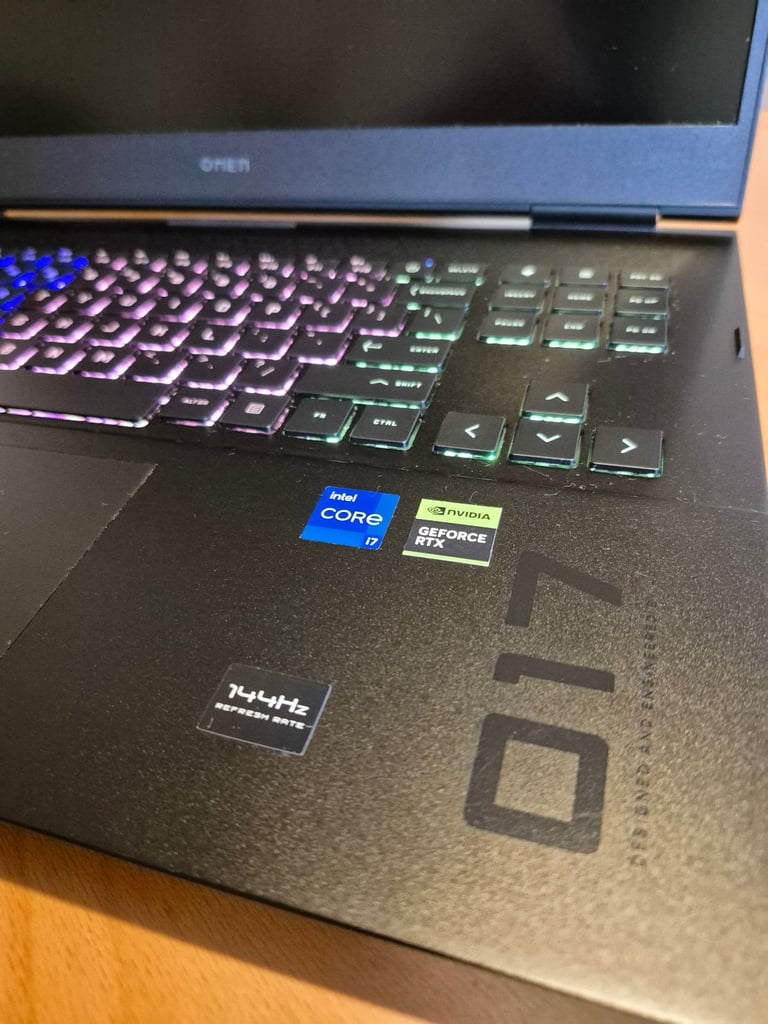 Gaming Laptop HP Omen 17" Intel i7-13700HX/RTX4060/16GB RAM/1TB SSD/Windows 11