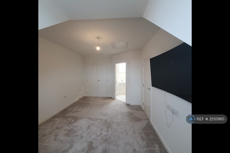 3 bedroom house in Featherstone Crescent, Heald Green, Cheadle, SK8 (3 bed) (#2550160)
