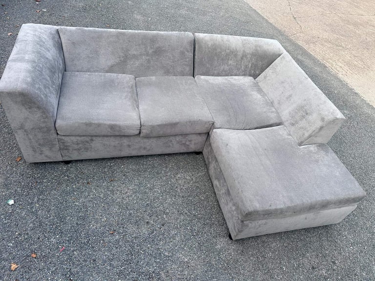 Corner sofa for £145