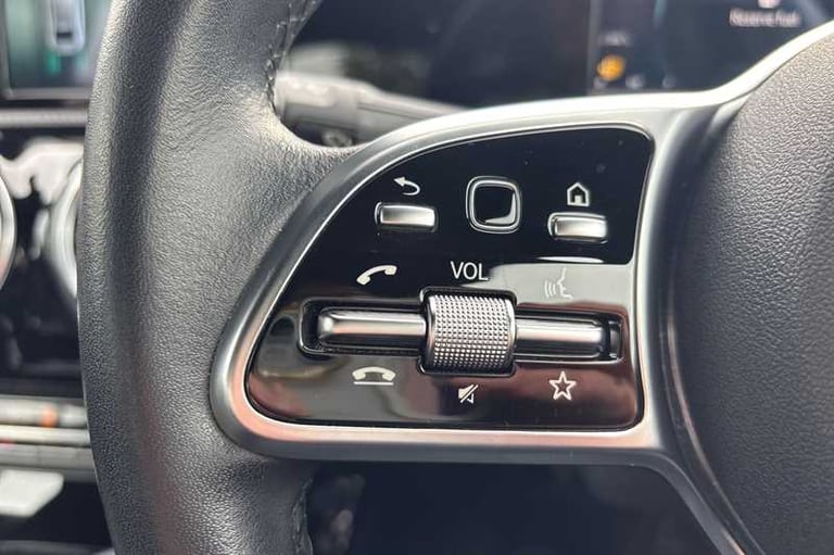 2020 Mercedes-Benz A-Class A200 Sport 4dr Auto SALOON PETROL Automatic
