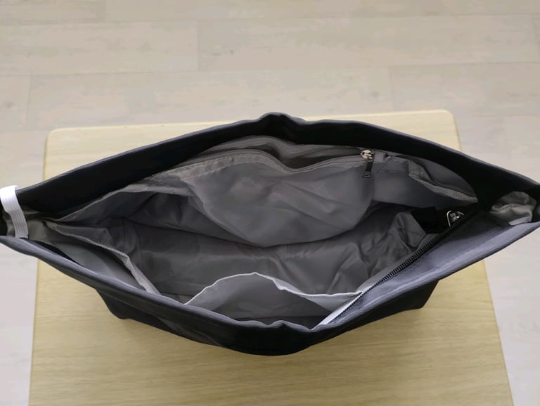 New Buggy bag / pram handbag / pushchair organiser / changing bag