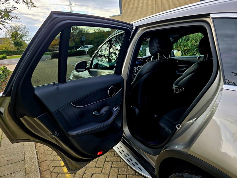 2021 Mercedes-Benz GLC 220d 4Matic AMG Line Premium 5dr 9G-Tronic 90DAYS WARRANTY HPI CLEAR  ESTA...