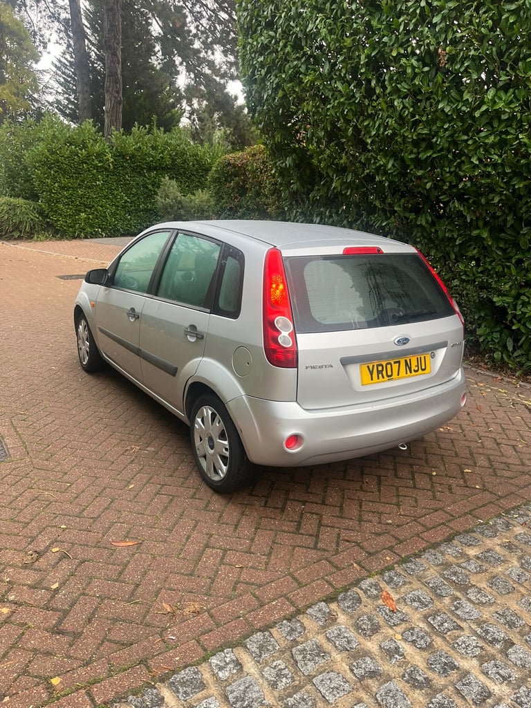 Ford, FIESTA, Hatchback, 2007, Manual, 1242 (cc),5 doors - Image 3