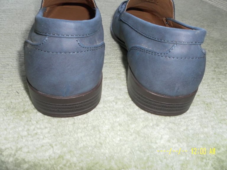 Gents dress shoes,  Blue,  Size 6,  