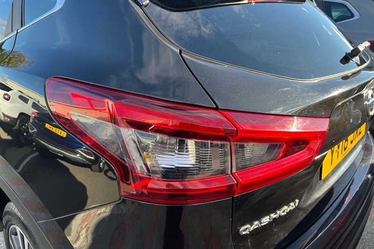 2018 Nissan Qashqai 1.2 DIG-T N-CONNECTA 5DR Hatchback Petrol Manual