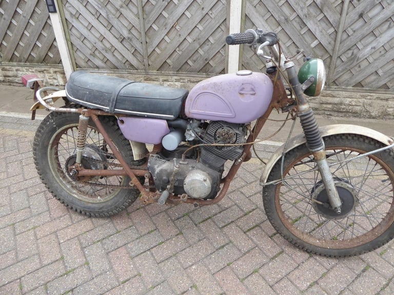 HONDA CL 72 SCAMBLER 1960,S ALL NUMBER PRESENT ENGINE TURNS OVER 