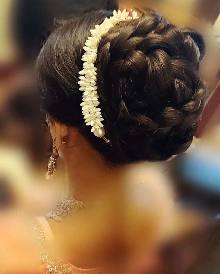 Halloween, Party & Wedding Hair & Make Up Artist 