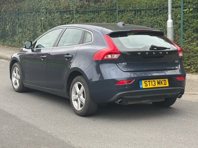 2013 Volvo V40 T3 SE 5dr HATCHBACK Petrol Manual