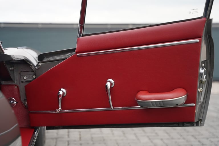 1963 Jaguar E-Type Series 1 3.8 Fixed Head Coupe