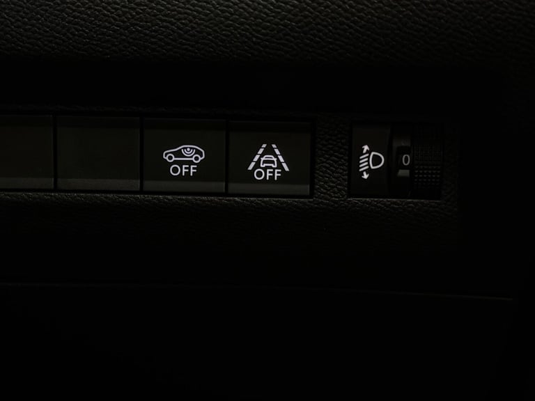 2021 Peugeot 208 1.2 PureTech Active Premium Euro 6 (s/s) 5dr HATCHBACK Petrol Manual