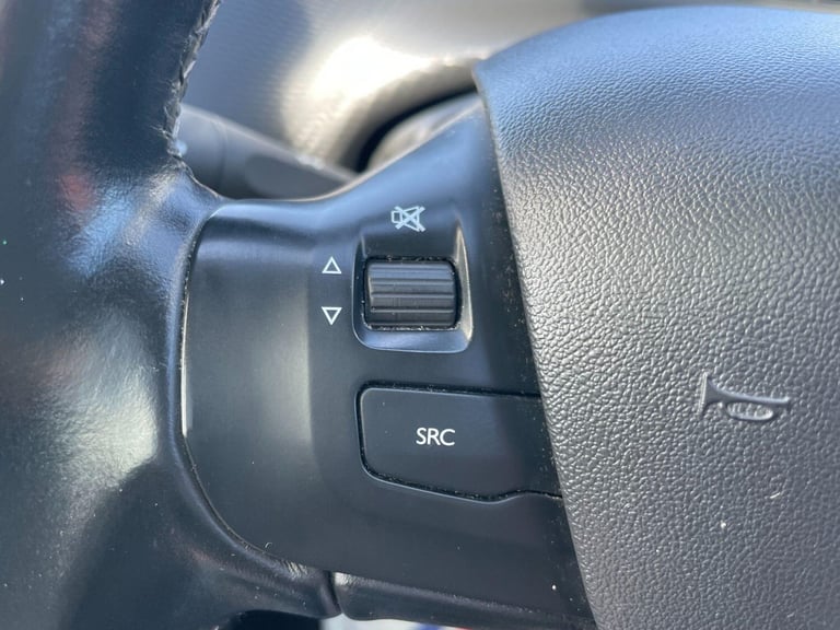 2018 Peugeot 2008 1.2 PureTech Allure Premium Euro 6 (s/s) 5dr HATCHBACK Petrol Manual