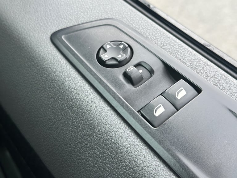 2017 Peugeot Expert 1000 1.6 BlueHDi 95 S Van PANEL VAN Diesel Manual