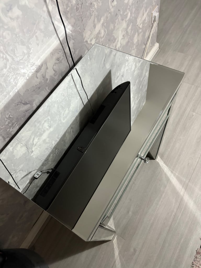 Makeup desk/ drawer for sale 