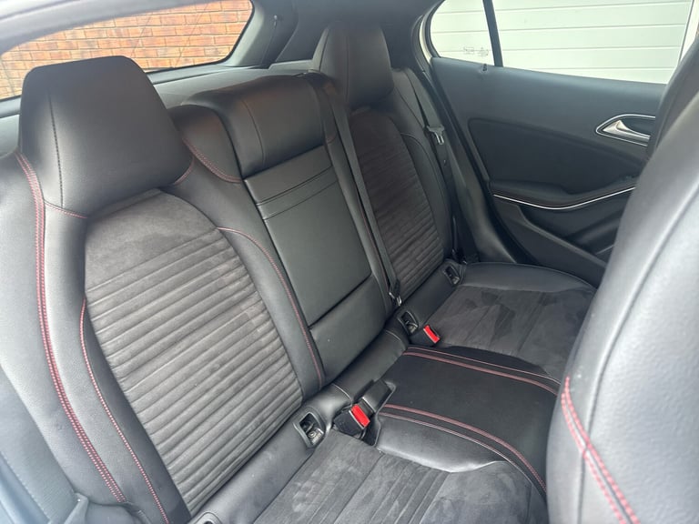 2015 Mercedes-Benz GLA GLA 200d AMG Line 5dr ESTATE DIESEL Manual