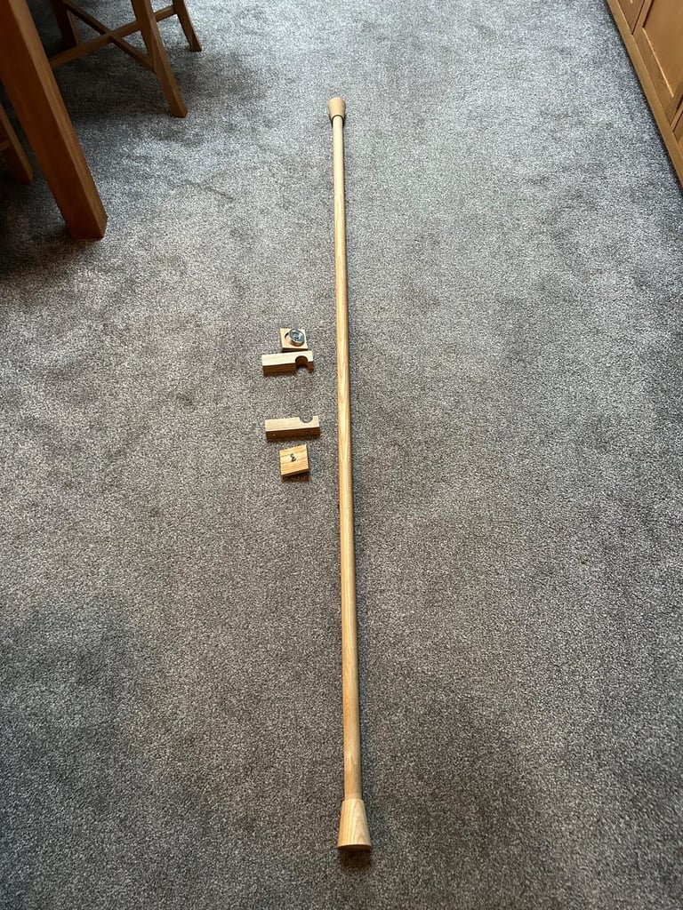 image for Curtain pole - wooden