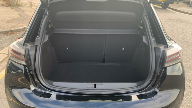 2024 Peugeot 208 1.2 PureTech Allure Hatchback 5dr Petrol Manual Euro 6 (s/s) (100 ps) Hatchback ...