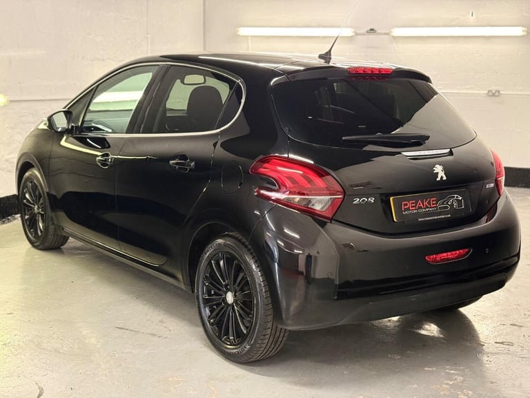 2017 Peugeot 208 1.2 Puretech Allure PETROL/MANUAL/5-DR