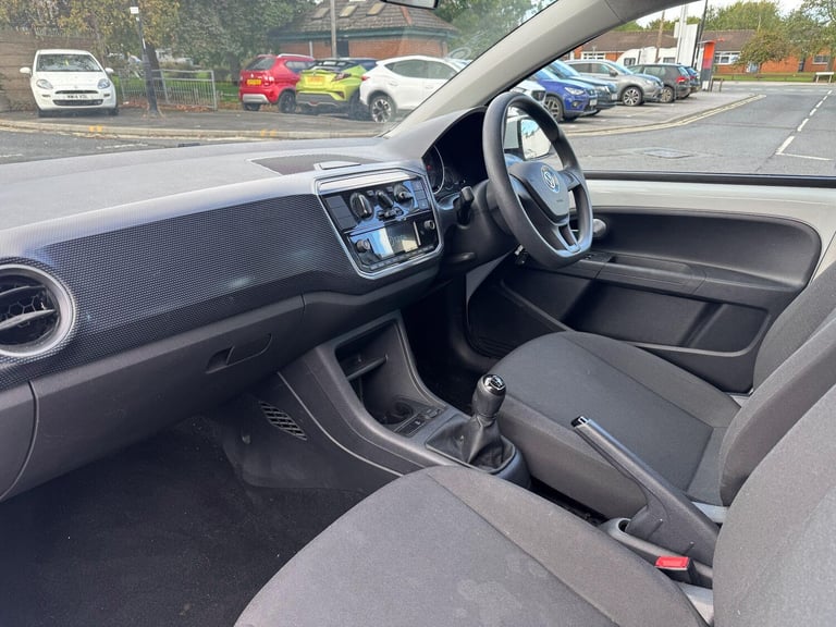 2018 Volkswagen up! 1.0 Move up! Hatchback 5dr Petrol Manual Euro 6 (s/s) (60 ps) HATCHBACK Petro...