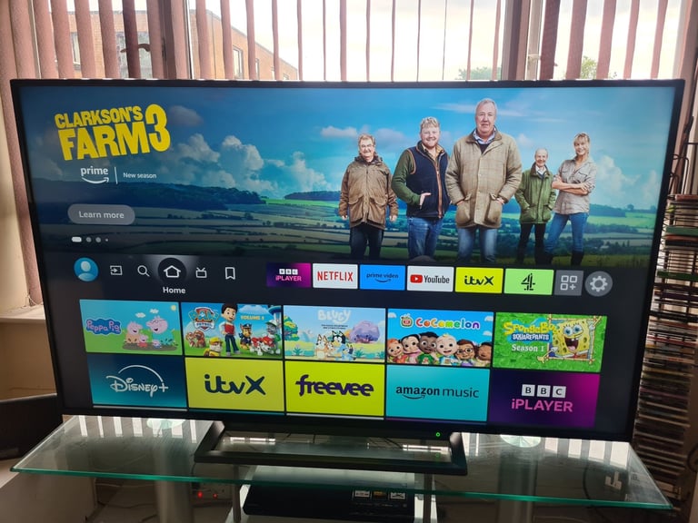 TOSHIBA 65 INCH SMART 4K UHD HDR LED FIRE TV WITH WIFI, FREEVIEW & FREESAT HD 