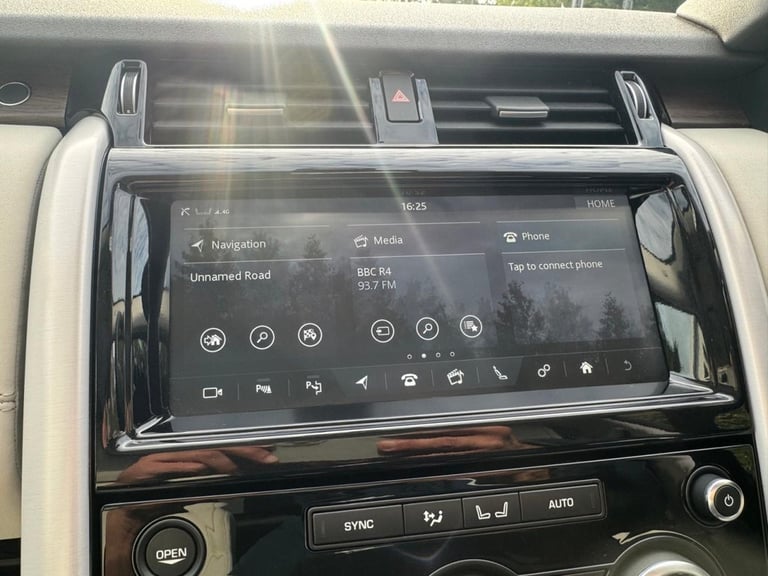 2019 Land Rover Discovery 3.0 SD V6 HSE SUV 5dr Diesel Auto 4WD Euro 6 (s/s) (306 ps) ESTATE Dies...