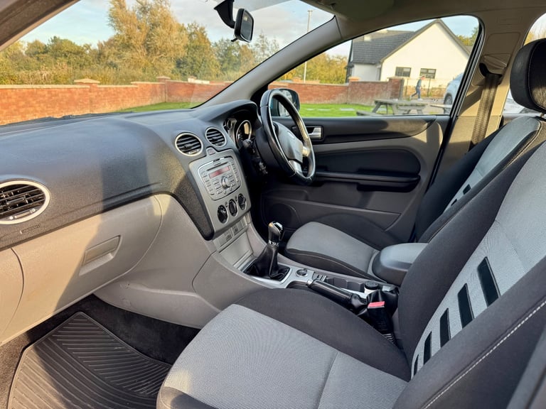 Ford, FOCUS, Hatchback, 2010, Manual, 1596 (cc),5 doors - Image 11