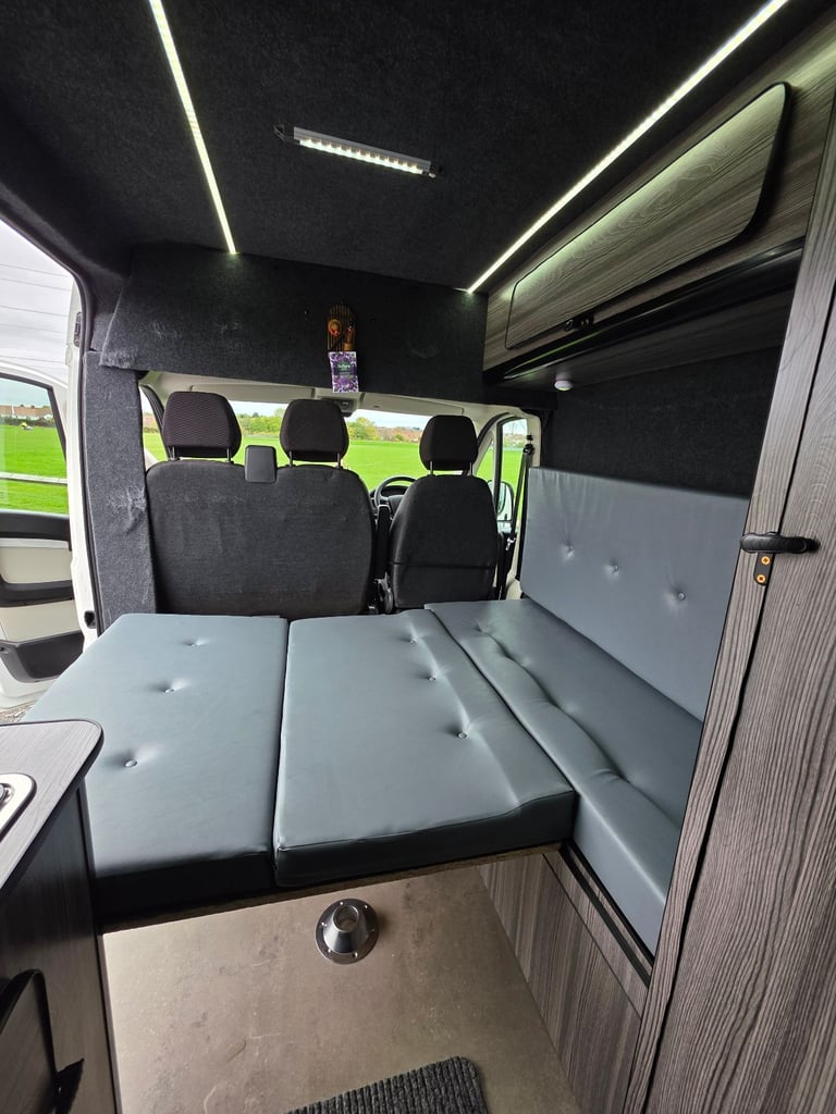 Peugeot Boxer Campervan L3H2