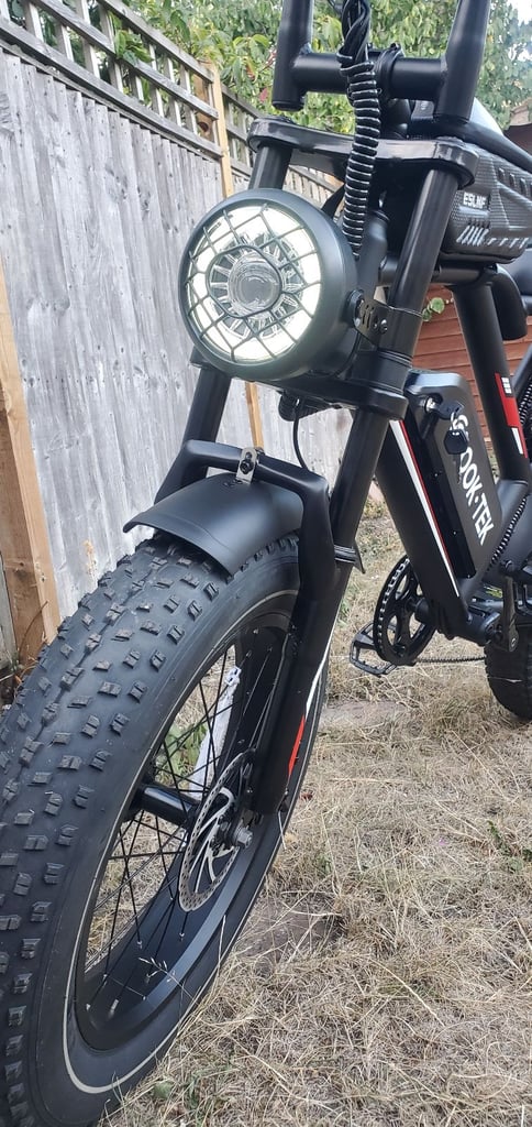 Beautiful Electric bike full suspensions,  super fast,  1000w, 17.5ah battery,  brand new 