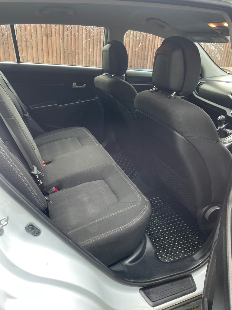 Kia sportage low miles full service history
