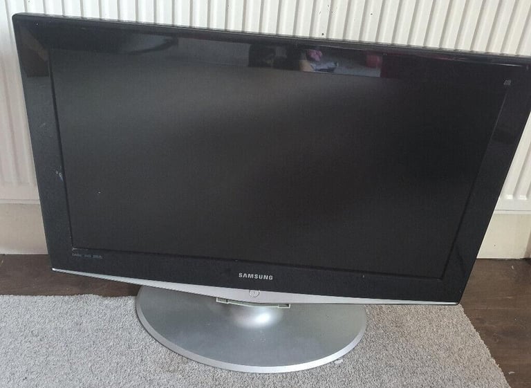 32&quot; Samsung LE32R74BD A LCD TV USED IN WORKING ORDER