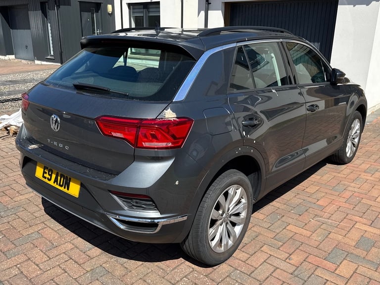 Volkswagen, T-ROC, Hatchback, 2019, Manual, 1498 (cc), 5 doors