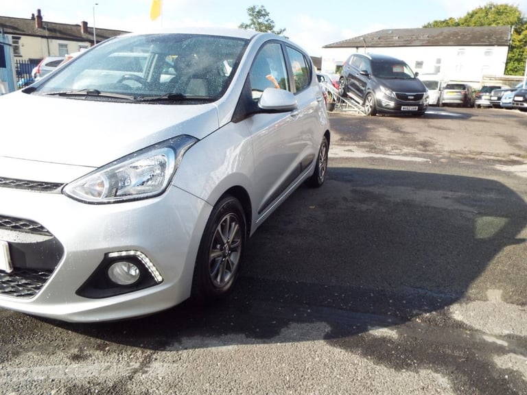 2014 Hyundai i10 1.0 Premium Hatchback 5dr Petrol Manual Euro 5 (66 ps) Hatchback Petrol Manual