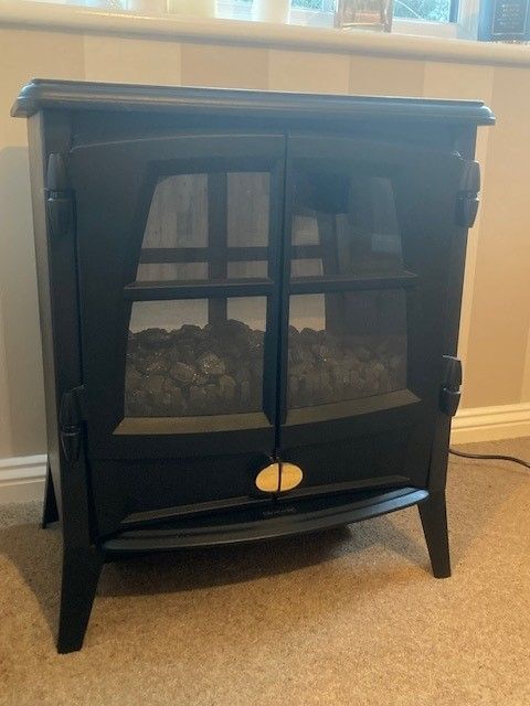Dimplex Jazz electric stove - effect fire in black metal.